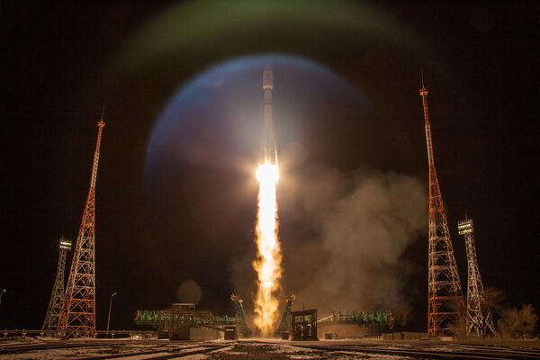 Пуск ракеты-носителя Союз-2.1б с разгонным блоком Фрегат и 34 космическими аппаратами OneWeb на борту с космодрома Байконур Пуск ракеты-носителя Союз-2.1б с разгонным блоком Фрегат и 34 космическими аппаратами OneWeb на борту с космодрома Байконур