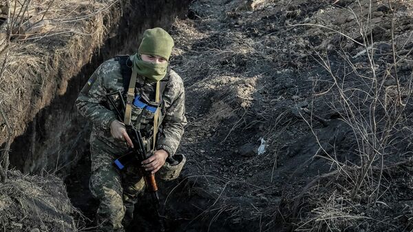 Украинский военнослужащий Украинский военнослужащий