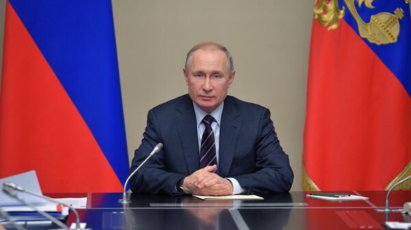 Президент России Владимир Путин на совещании с постоянными членами Совета безопасности Президент России Владимир Путин на совещании с постоянными членами Совета безопасности