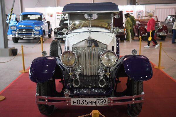 Автомобиль Rolls-Royce 20/25HP на открытии 29-й выставки старинных автомобилей и антиквариата Олдтаймер-Галерея 2020 Автомобиль Rolls-Royce 20/25HP на открытии 29-й выставки старинных автомобилей и антиквариата Олдтаймер-Галерея 2020