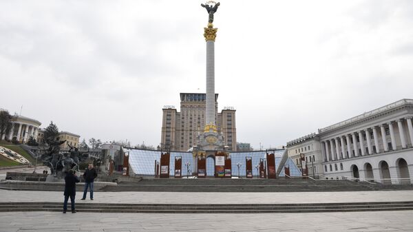 Площадь Независимости в Киеве Площадь Независимости в Киеве