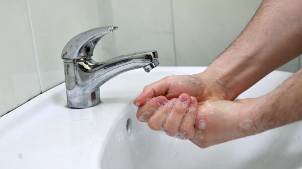 Поставщик назвал возможную причину отравления водой в Красноярске