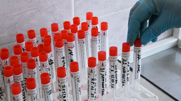 В Москве пациентам с симптомами ОРВИ обязаны делать тест на коронавирус