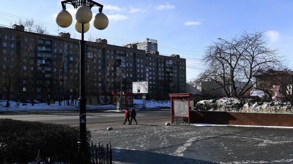 Прохожие на улице в Новосибирске Прохожие на улице в Новосибирске