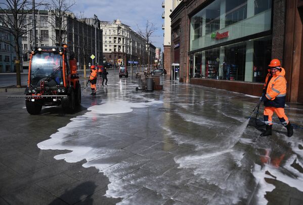 Мойка дорог и тротуаров в Москве Мойка дорог и тротуаров в Москве