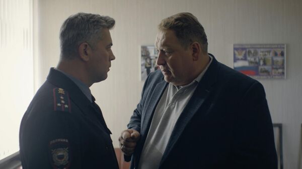 Кадр из сериала Разбитое зеркало Кадр из сериала Разбитое зеркало