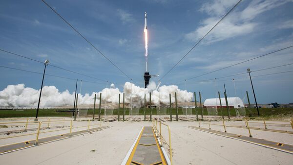 Первый пилотируемый запуск корабля Crew Dragon, созданного компанией SpaceX Илона Маска Первый пилотируемый запуск корабля Crew Dragon, созданного компанией SpaceX Илона Маска