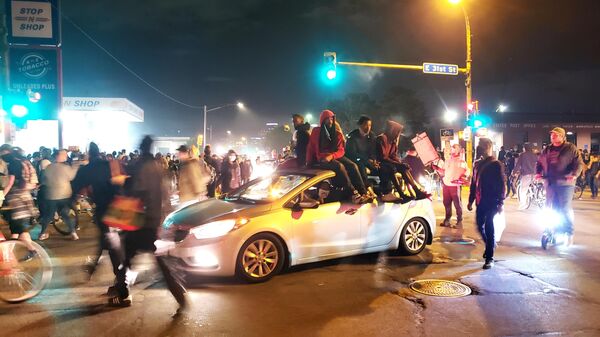 Протестующие в Миннеаполисе Протестующие в Миннеаполисе