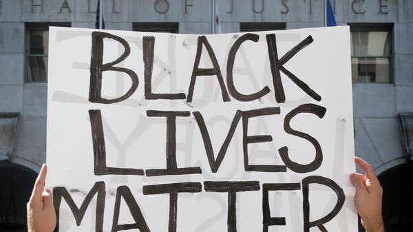 Игроки АПЛ согласились заменить имена на форме на Black Lives Matter