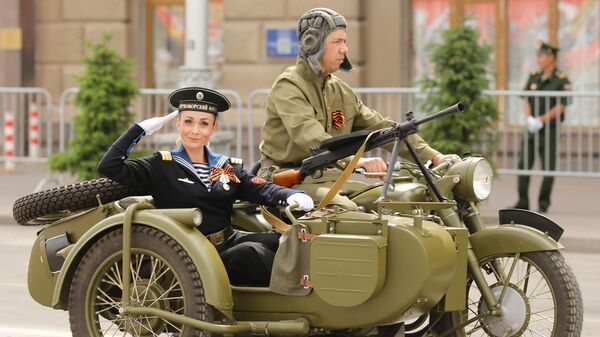 Военная техника во время военного парада в ознаменование 75-летия Победы в Великой Отечественной войне 1941-1945 годов в Волгограде Военная техника во время военного парада в ознаменование 75-летия Победы в Великой Отечественной войне 1941-1945 годов в Волгограде