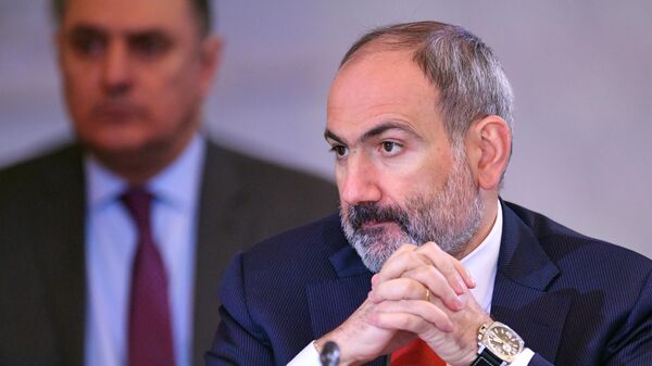Пашинян назвал беспрецедентными столкновения в Карабахе