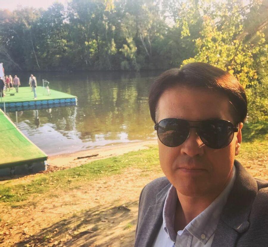 Актер Денис Матросов Актер Денис Матросов