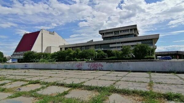 Дворец культуры и техники (ДКиТ) в Тольятти Дворец культуры и техники (ДКиТ) в Тольятти