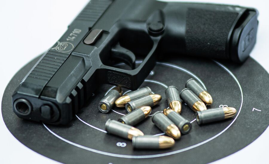 Пистолет Полоз и патроны 9х19 Luger Пистолет Полоз и патроны 9х19 Luger