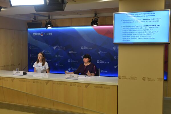 Наталья Тюрина и Юлия Крылова Наталья Тюрина и Юлия Крылова