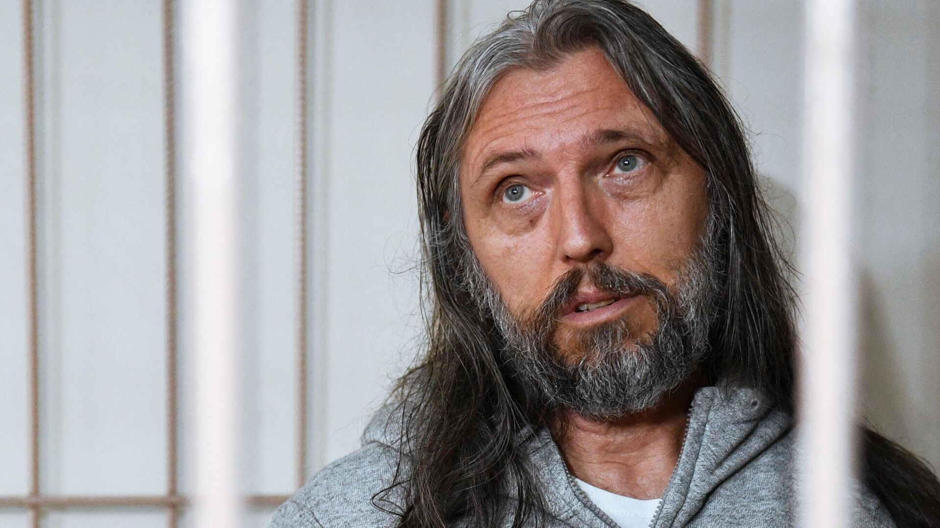 Один из руководителей Церкви последнего завета Сергей Тороп (Виссарион) на заседании Центрального районного суда Новосибирска Один из руководителей Церкви последнего завета Сергей Тороп (Виссарион) на заседании Центрального районного суда Новосибирска - РИА Новости, 1920, 23.09.2020