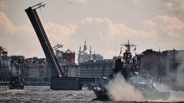 Репетиция парада в честь Дня ВМФ России Репетиция парада в честь Дня ВМФ России