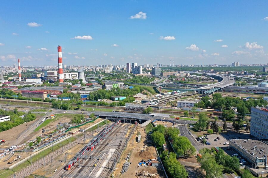 Путепровод через пути Московского центрального кольца (МЦК) от улицы Пруд Ключики до 1-й Фрезерной улицы на юго-востоке Москвы Путепровод через пути Московского центрального кольца (МЦК) от улицы Пруд Ключики до 1-й Фрезерной улицы на юго-востоке Москвы