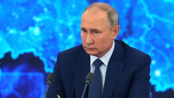 Путин пообещал уделить максимум внимания вопросам с пресс-конференции  