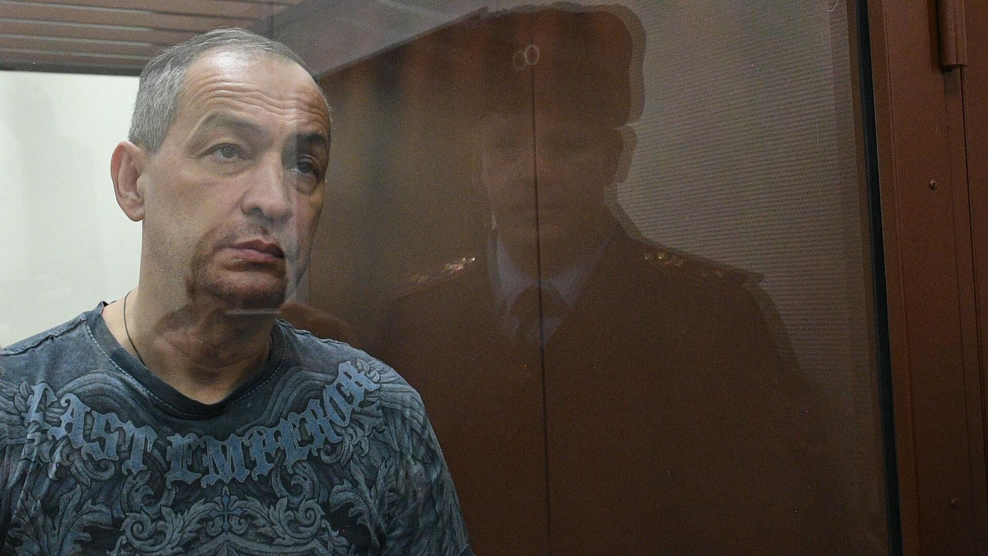 Экс-глава Серпуховского района Шестун объявил сухую голодовку