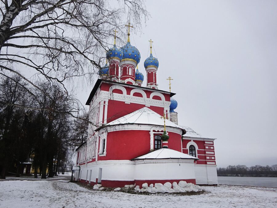 Церковь Димитрия на крови в кремле Церковь Димитрия на крови в кремле
