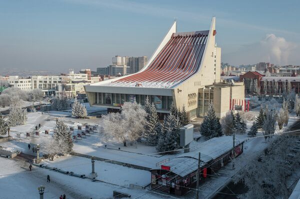 Здание Музыкального театра в Омске Здание Музыкального театра в Омске