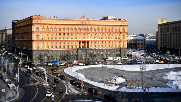 Более 200 тысяч москвичей проголосовали за выбор памятника на Лубянке