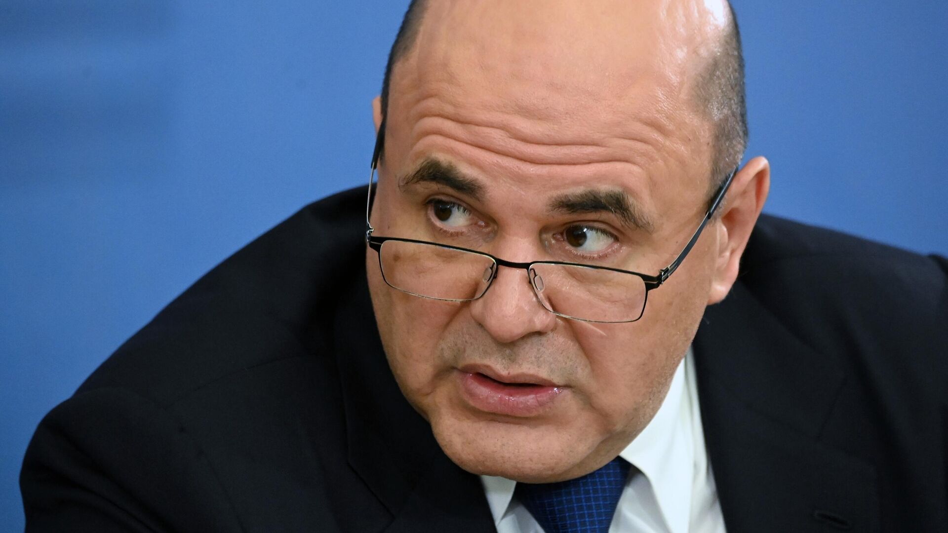 Председатель правительства РФ Михаил Мишустин на встрече с представителями промышленной отрасли Алтайского края в Барнауле Председатель правительства РФ Михаил Мишустин на встрече с представителями промышленной отрасли Алтайского края в Барнауле - РИА Новости, 1920, 03.03.2021
