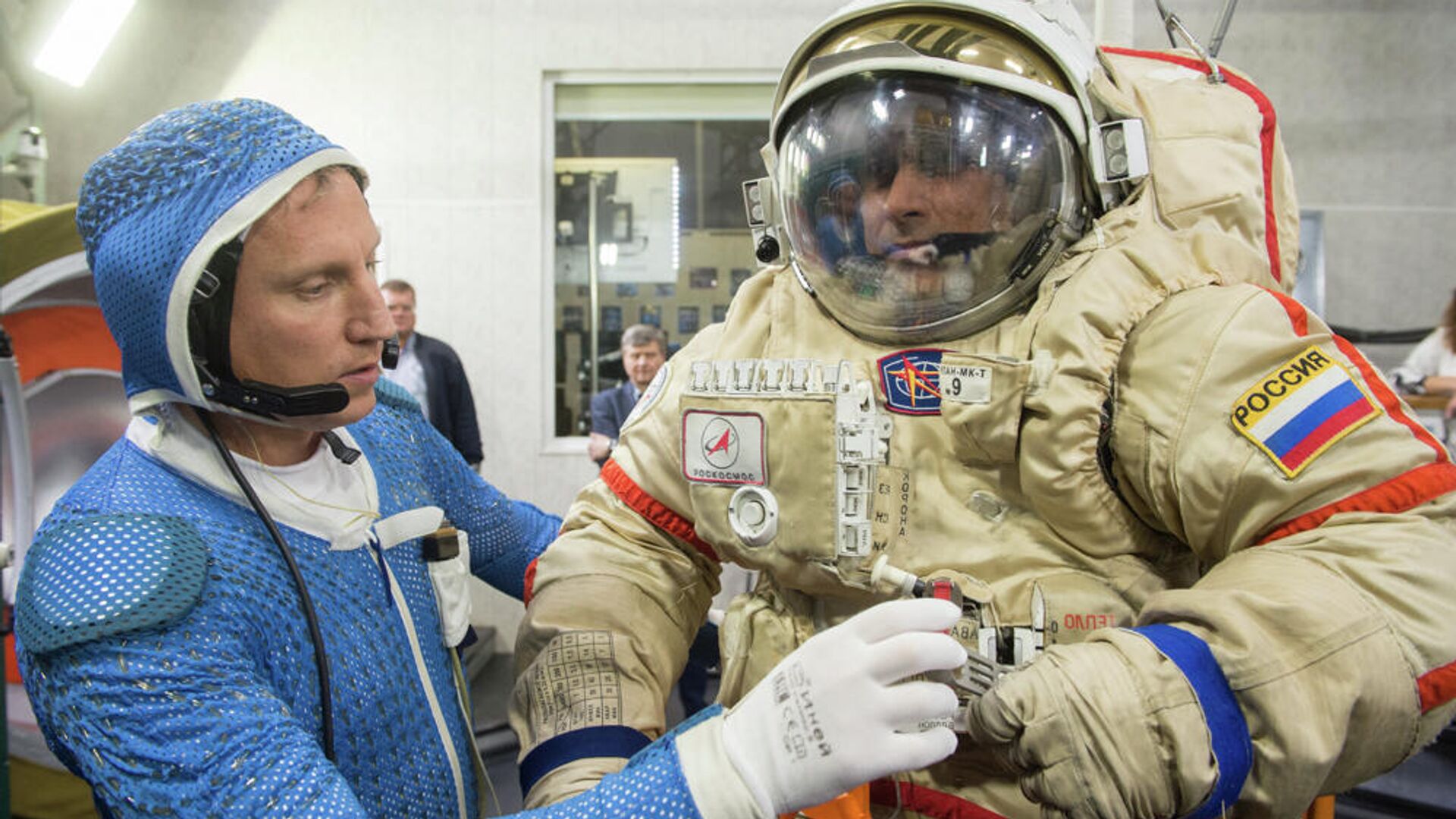Правительство утвердило индексацию окладов космонавтов