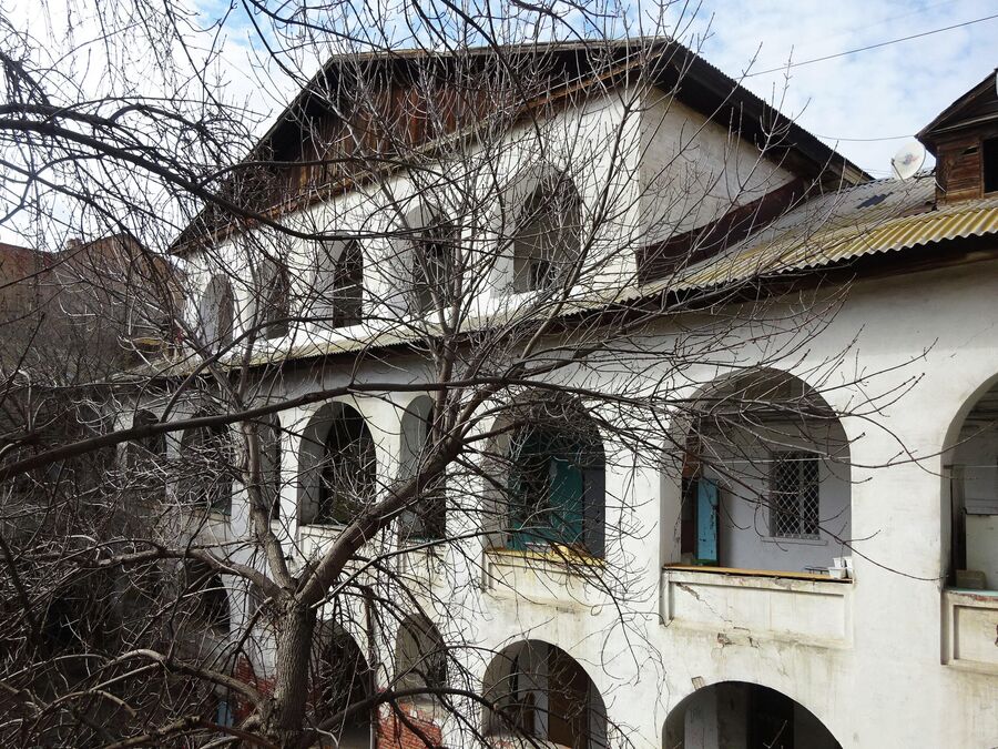 Персидское подворье, вид со двора Персидское подворье, вид со двора