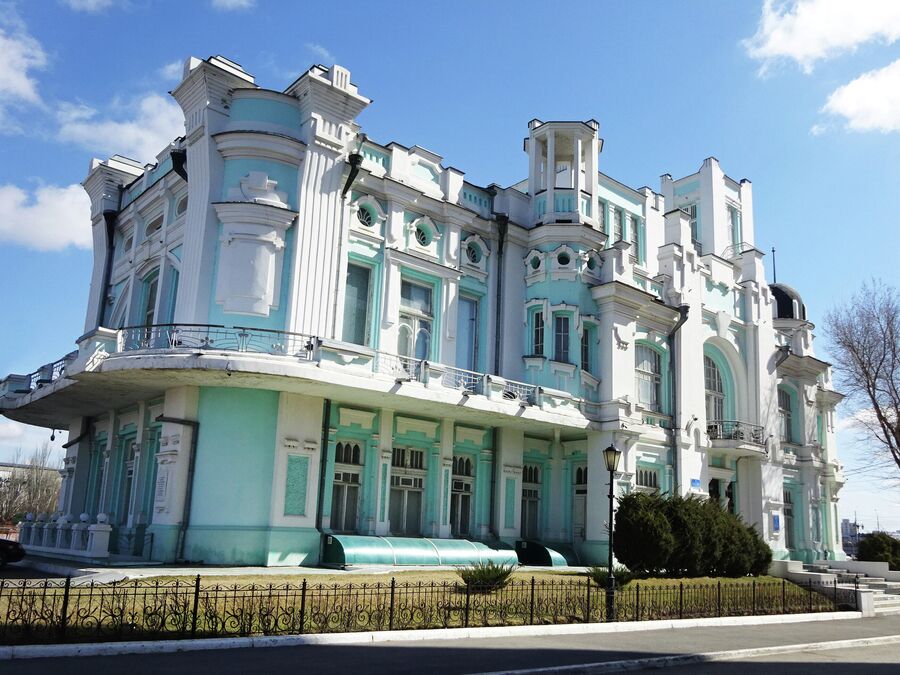 Модерн. Здание биржи (1910 г.) Модерн. Здание биржи (1910 г.)