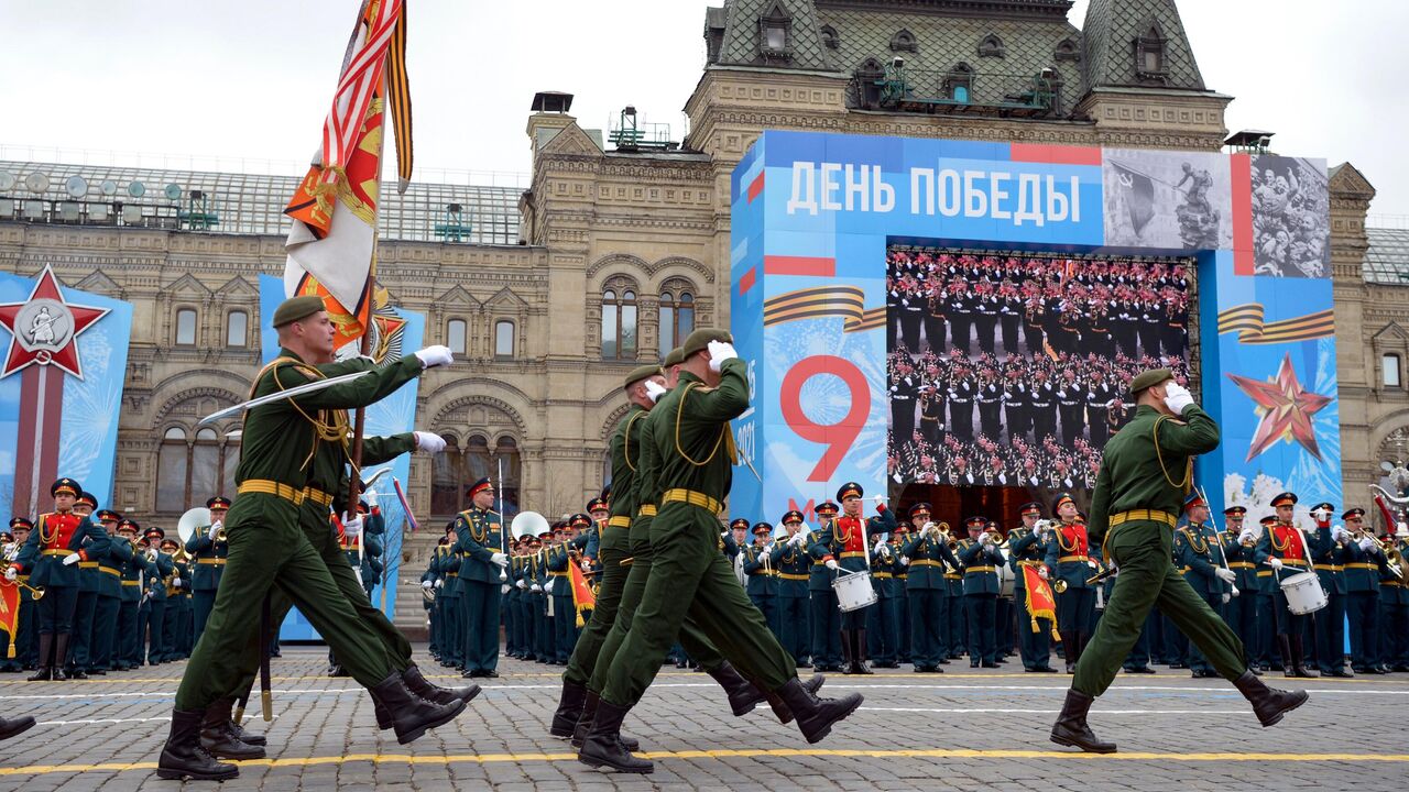 Волга на параде победы