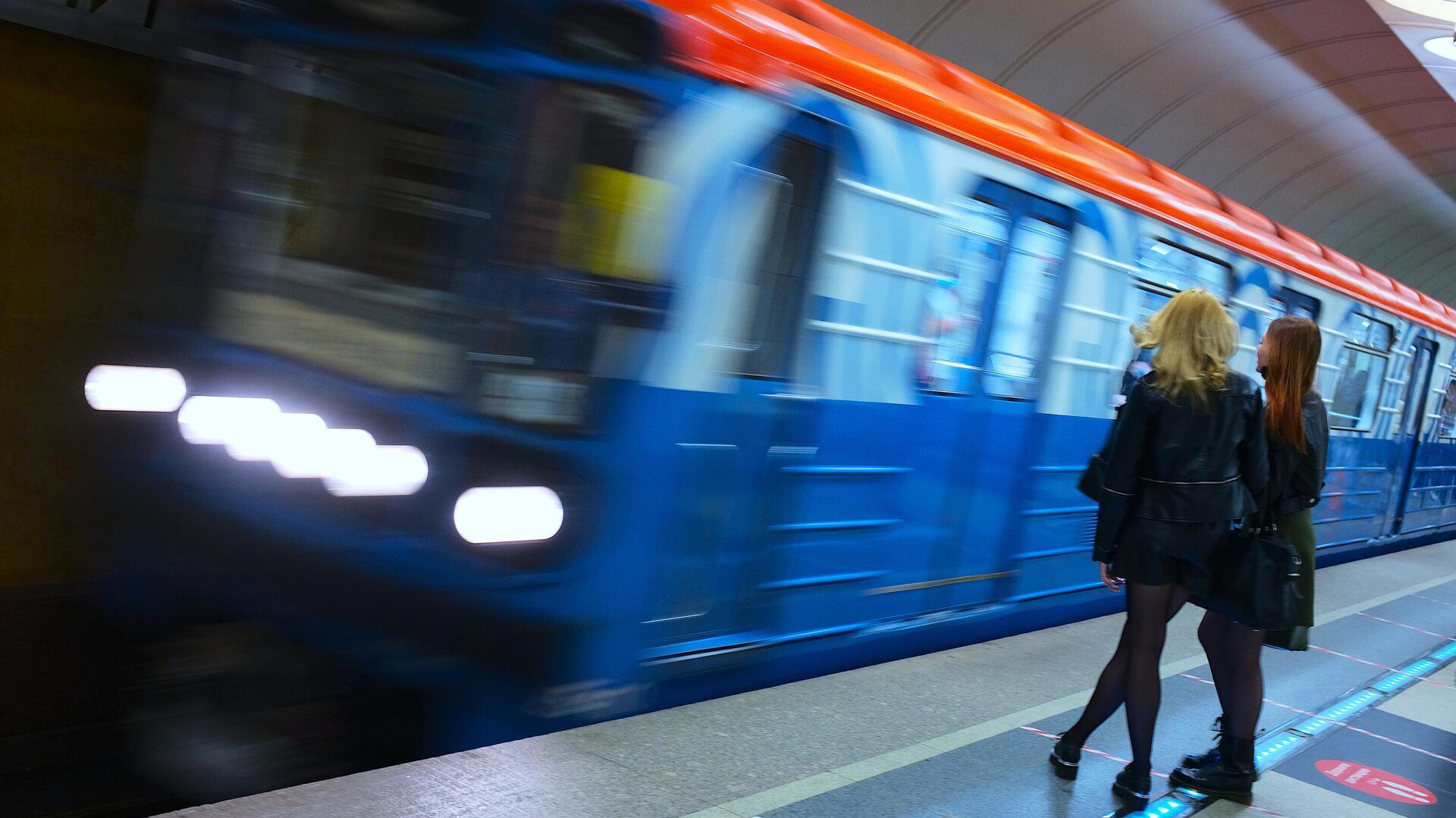 Движение на Сокольнической линии метро восстановили