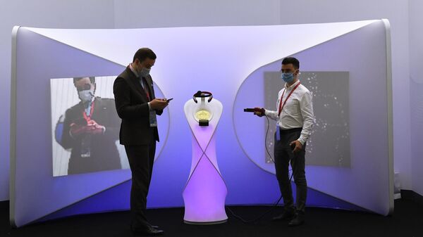 Стенд компании Sens Rtech с технологией зрительного имплантанта на Петербургском международном экономическом форуме - 2021 в конгрессно-выставочном центре Экспофорум