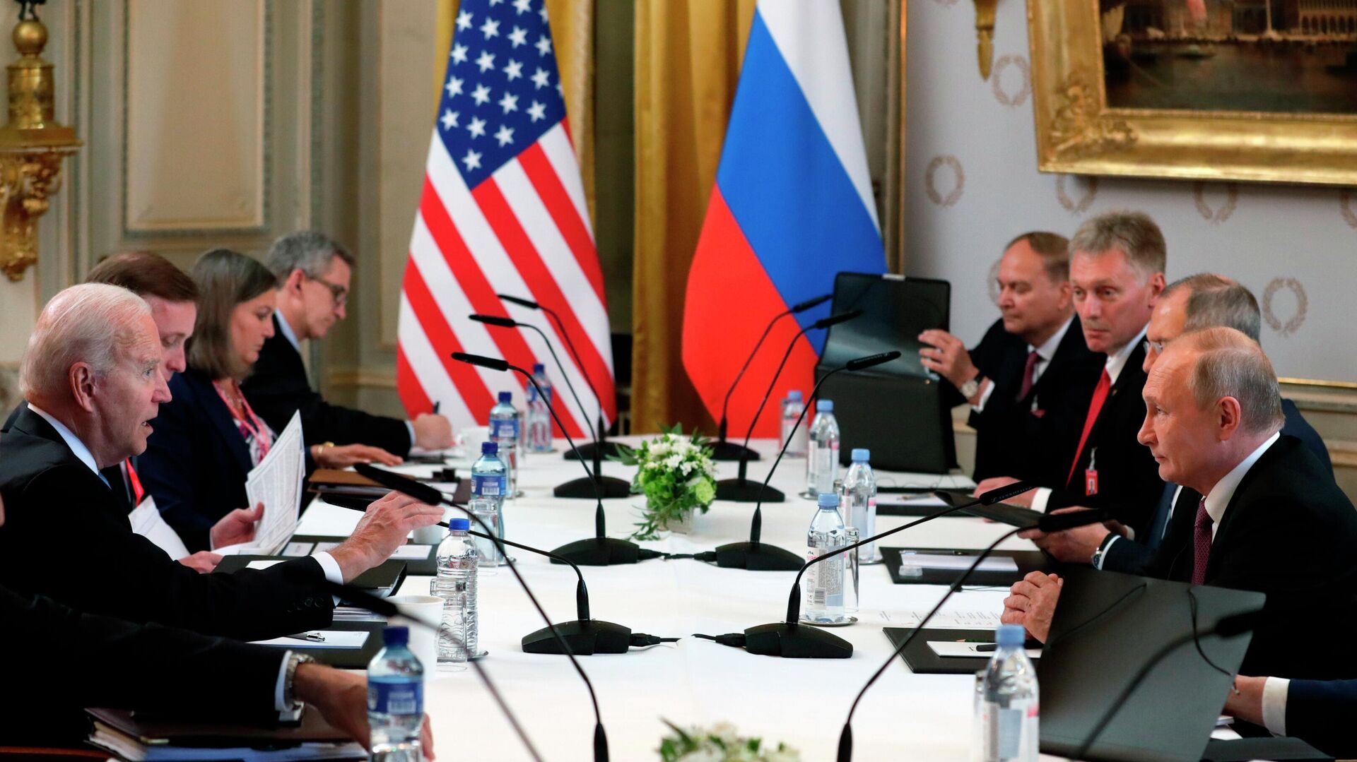 США столкнутся с проблемами в работе дипмиссий в России, заявил эксперт