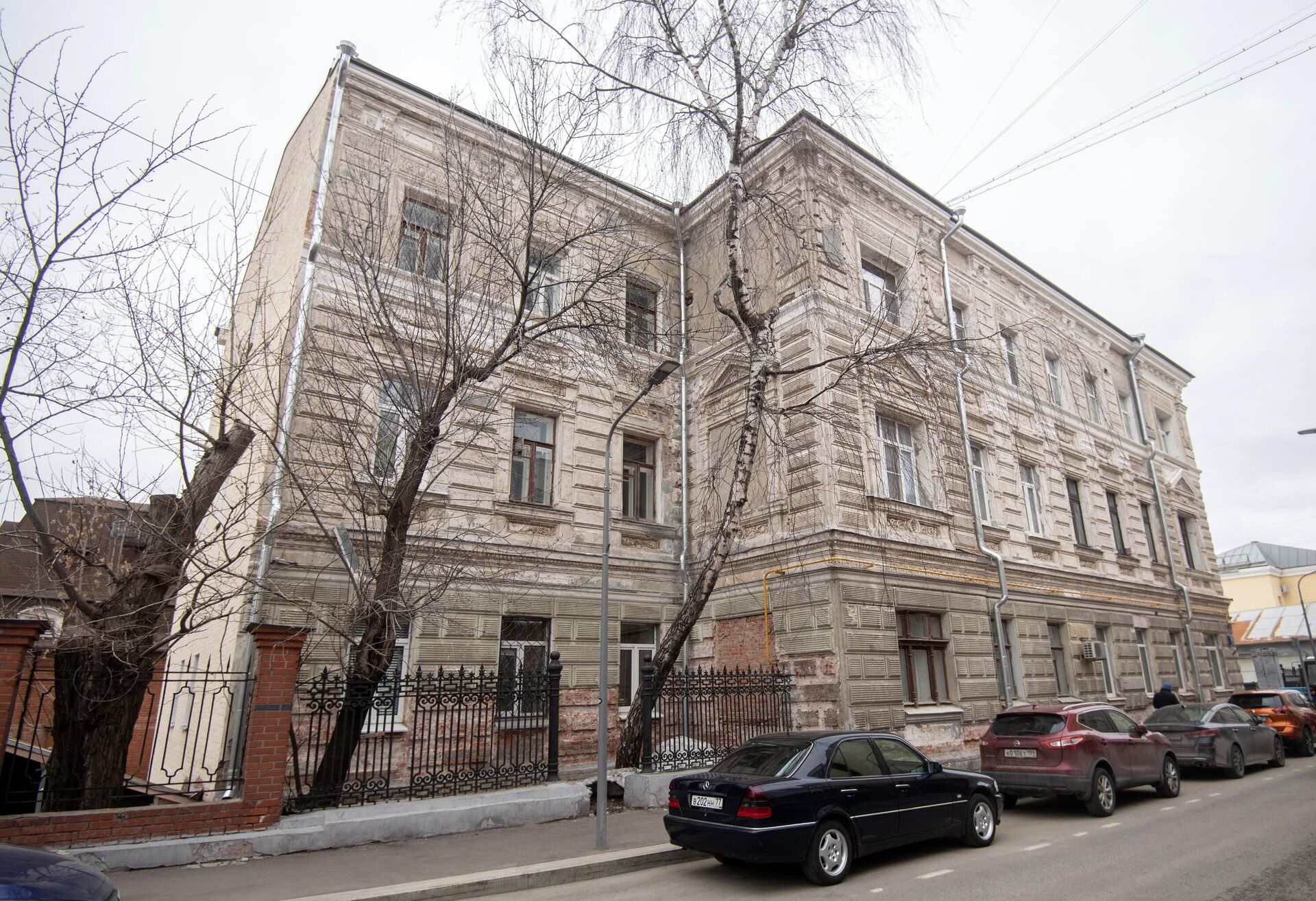 Ремонтные работы в жилом доме 1882-84 гг. постройки (архитектор П.А.Дриттенпрейс) Ремонтные работы в жилом доме 1882-84 гг. постройки (архитектор П.А.Дриттенпрейс) - РИА Новости, 1920, 14.07.2021