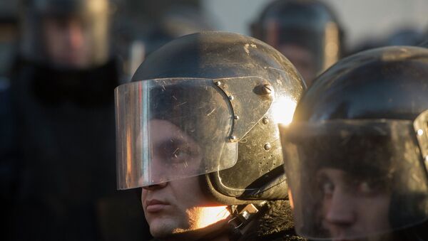 Сотрудники правоохранительных органов МВД Украины. Архивное фото Сотрудники правоохранительных органов МВД Украины. Архивное фото