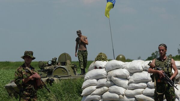 Блокпост украинских военных в Донецкой области. Архивное фото Блокпост украинских военных в Донецкой области. Архивное фото