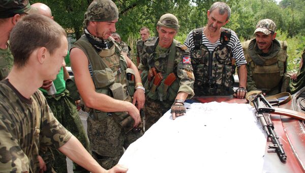 Ополченцы Донецкой народной республики (ДНР) в Донецкой области. Архивное фото Ополченцы Донецкой народной республики (ДНР) в Донецкой области. Архивное фото