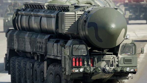 Пусковая установка комплекса Тополь-М. Архивное фото Пусковая установка комплекса Тополь-М. Архивное фото