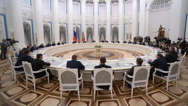 Встреча избранных руководителей субъектов Российской Федерации, архивное фото Встреча избранных руководителей субъектов Российской Федерации, архивное фото