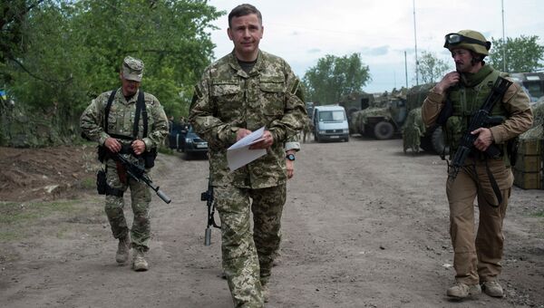 Генерал-полковник Валерий Гелетей в Славянске. 6 июля 2014 Генерал-полковник Валерий Гелетей в Славянске. 6 июля 2014