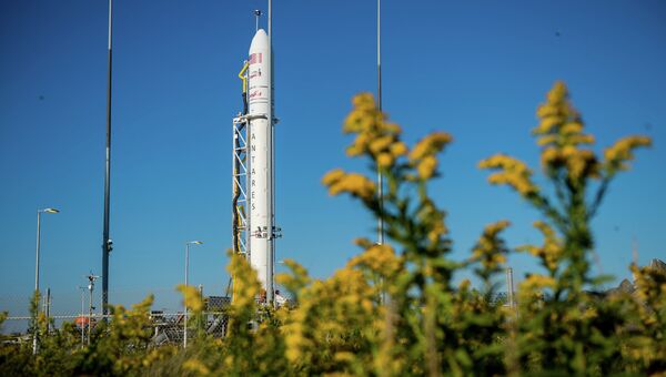 Ракета-носитель Antares с космическим грузовиком Cygnus Ракета-носитель Antares с космическим грузовиком Cygnus