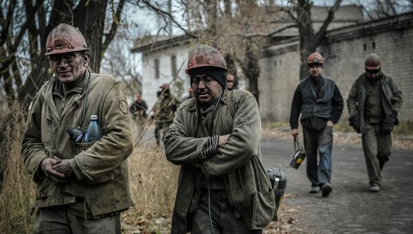 Шахтеры Донбасса. Архивное фото Шахтеры Донбасса. Архивное фото
