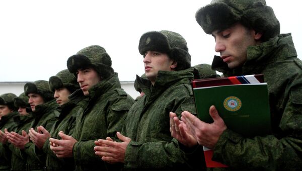 Новобранцы на плацу военного коммисариата Чеченской Республики Новобранцы на плацу военного коммисариата Чеченской Республики