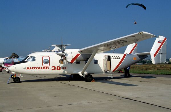 Многоцелевой самолет АН-38-100 Многоцелевой самолет АН-38-100