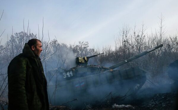 Танк народного ополчения возле села Рассыпное, Донецкая область Танк народного ополчения возле села Рассыпное, Донецкая область