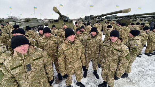 Украинские военнослужащие на военной базе. Архивное фото Украинские военнослужащие на военной базе. Архивное фото