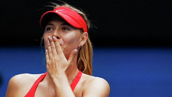 Мария Шарапова празднует выход в полуфинал Australian Open Мария Шарапова празднует выход в полуфинал Australian Open