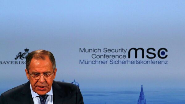 Глава МИД России Сергей Лавров на Мюнхенской конференции 7 февраля 2015 года Глава МИД России Сергей Лавров на Мюнхенской конференции 7 февраля 2015 года